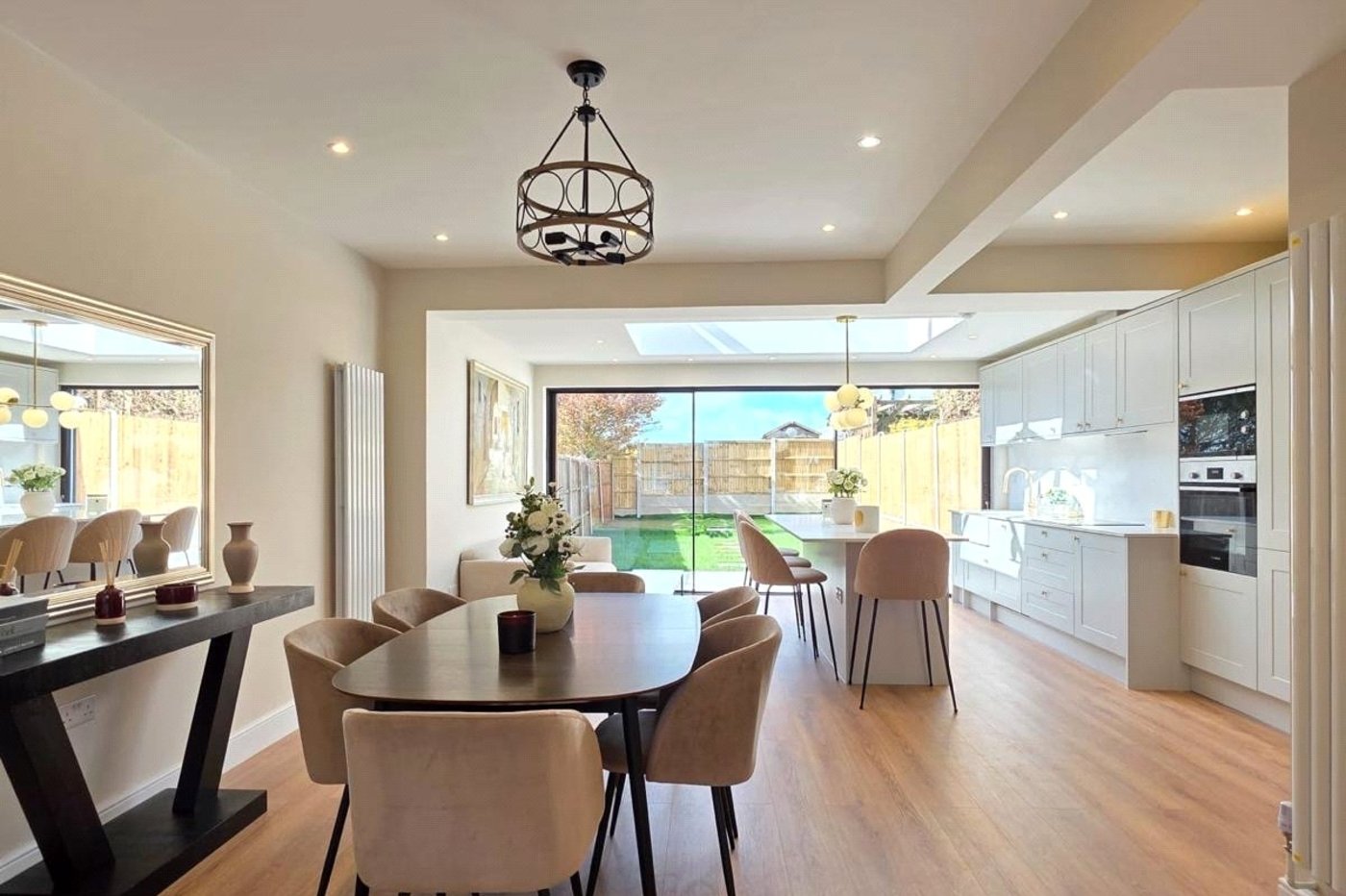5 bedroom house for sale in London | Robinson Jackson