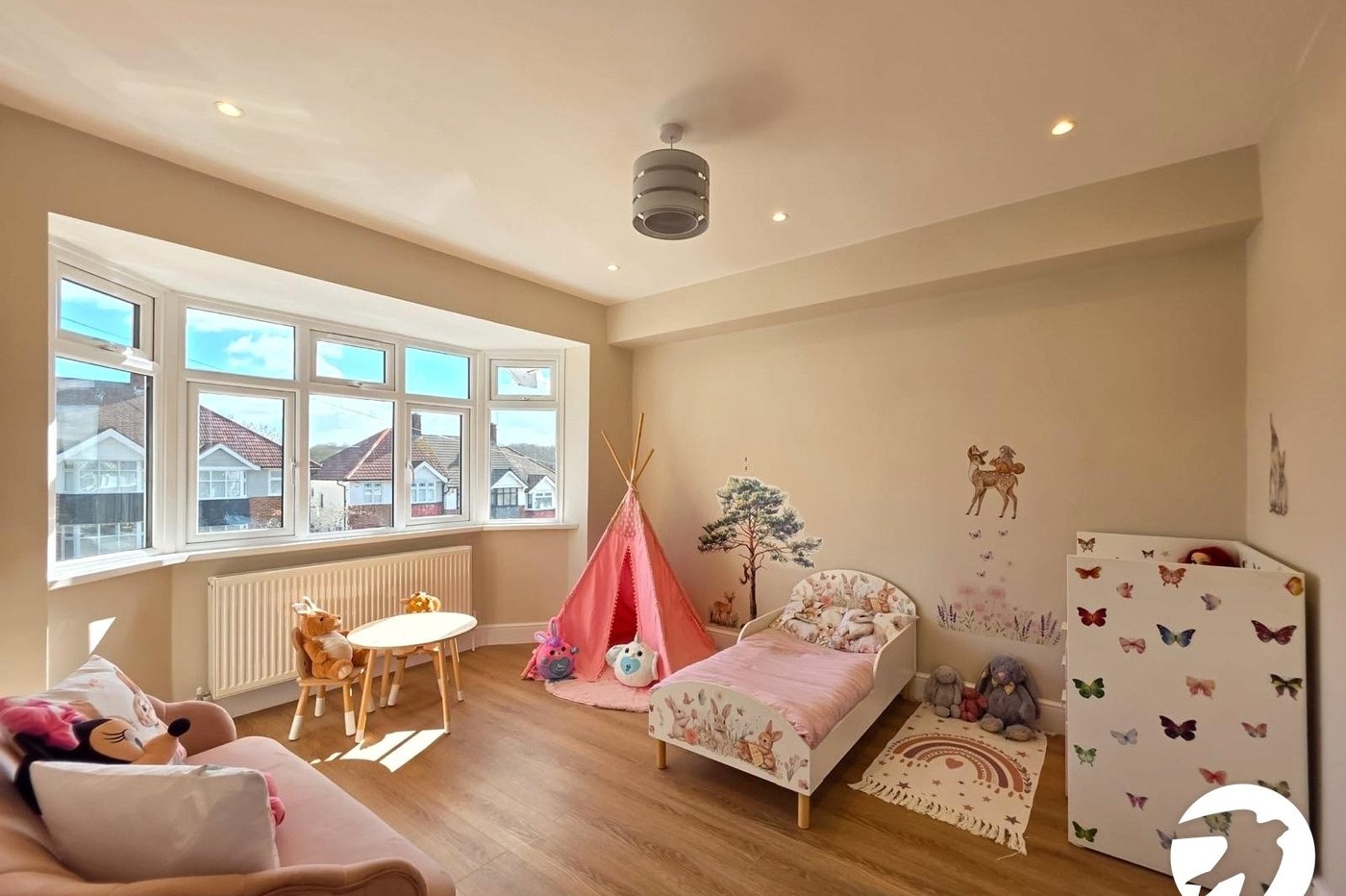 5 bedroom house for sale in London | Robinson Jackson