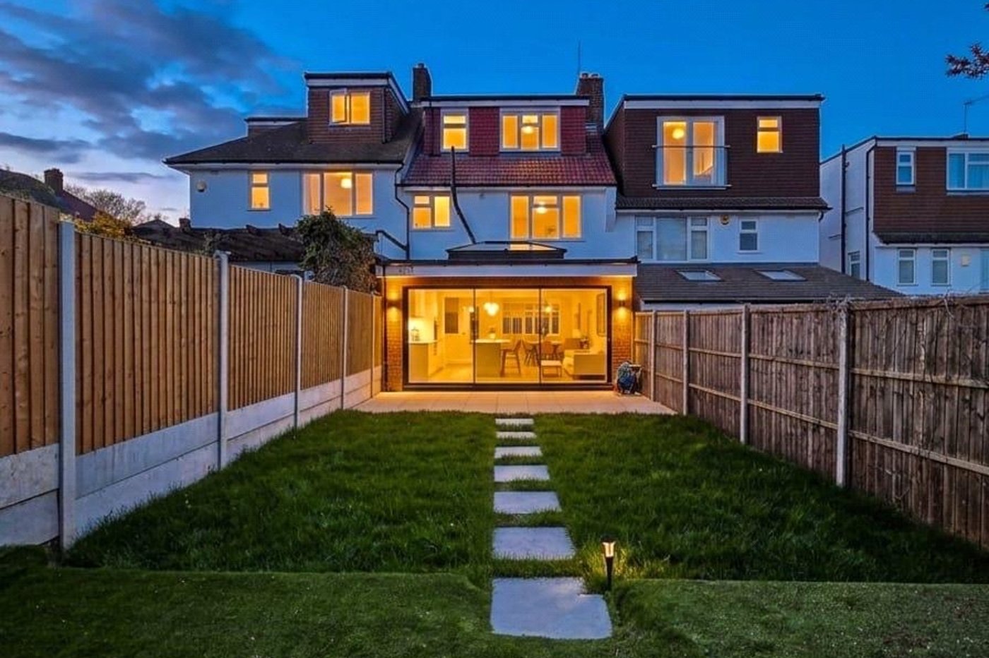 5 bedroom house for sale in London | Robinson Jackson