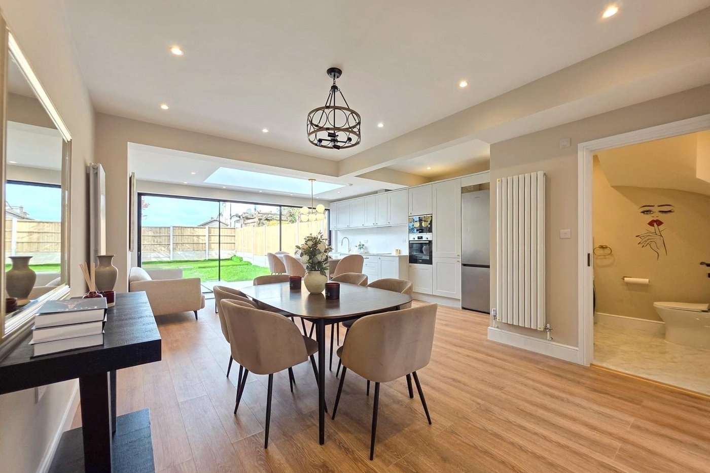 5 bedroom house for sale in London | Robinson Jackson