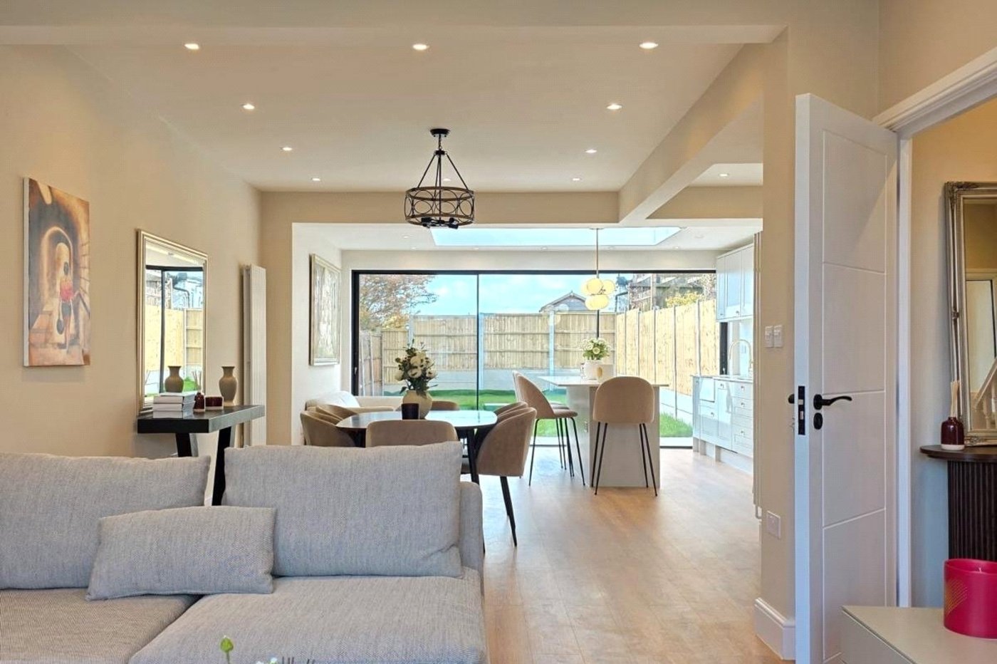 5 bedroom house for sale in London | Robinson Jackson