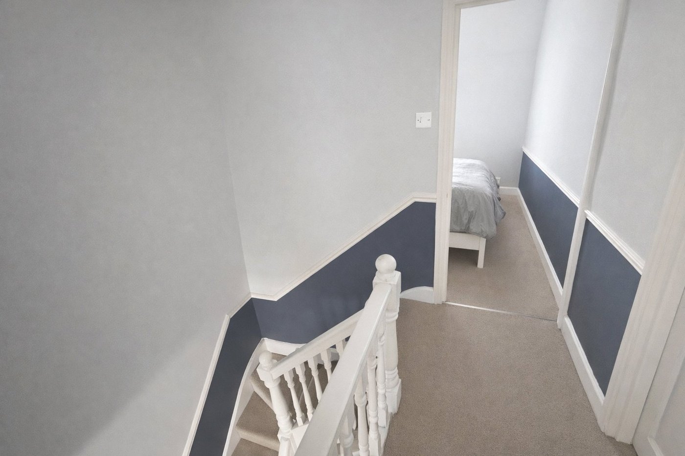 3 bedroom house for sale in London | Robinson Jackson