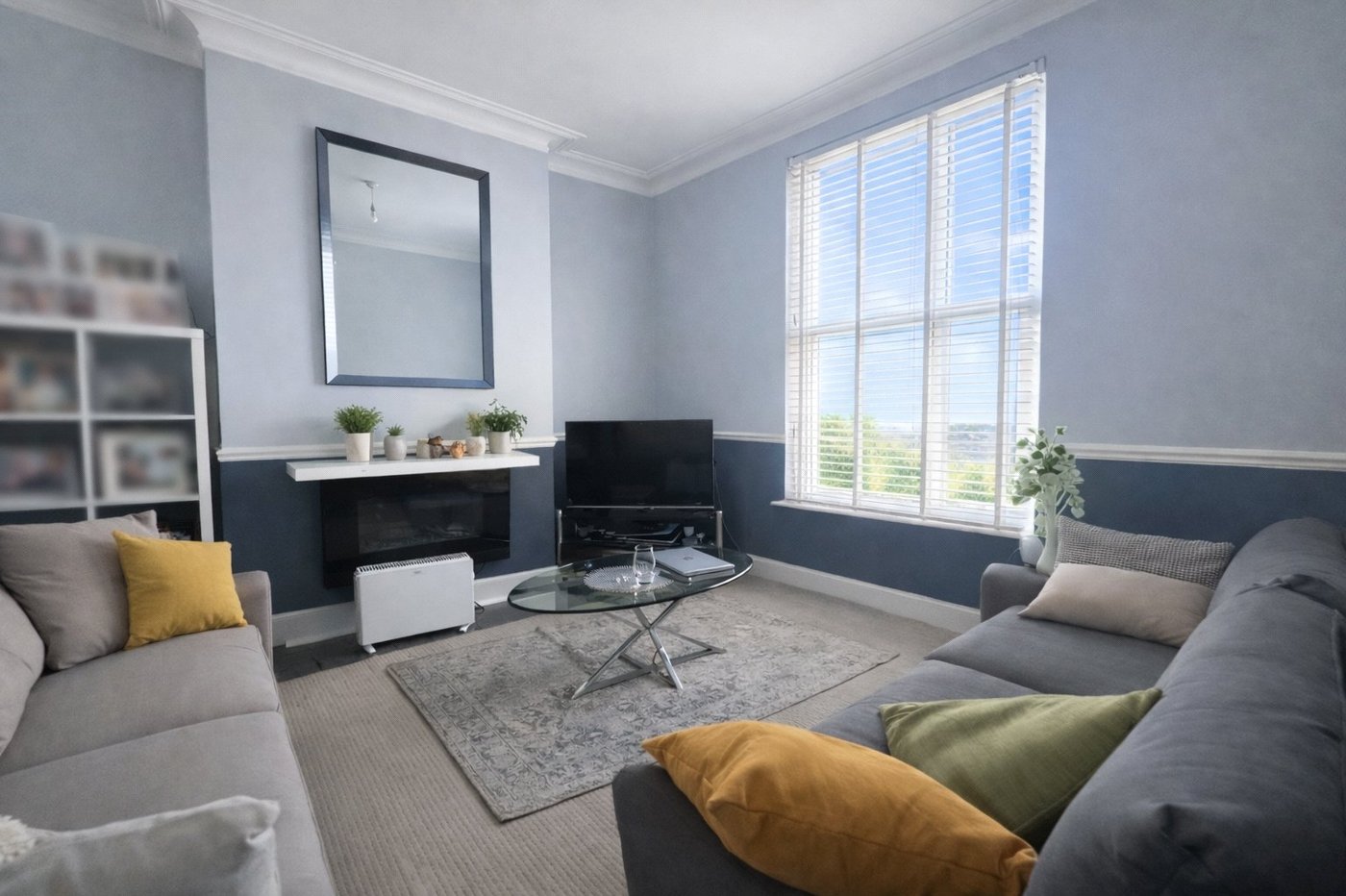 3 bedroom house for sale in London | Robinson Jackson