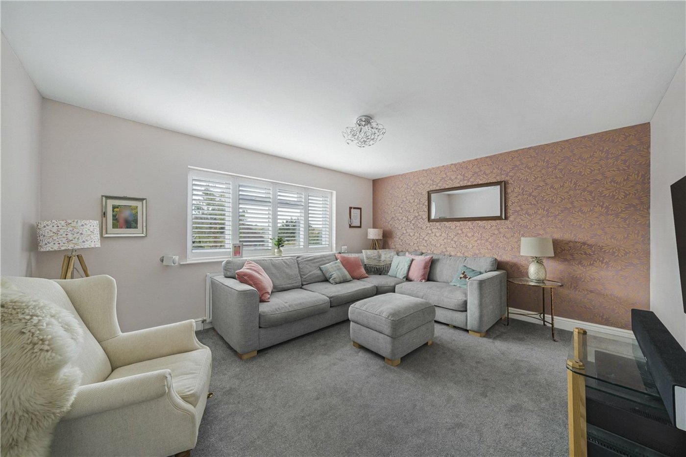 4 bedroom bungalow for sale in Green Street Green | Robinson Jackson