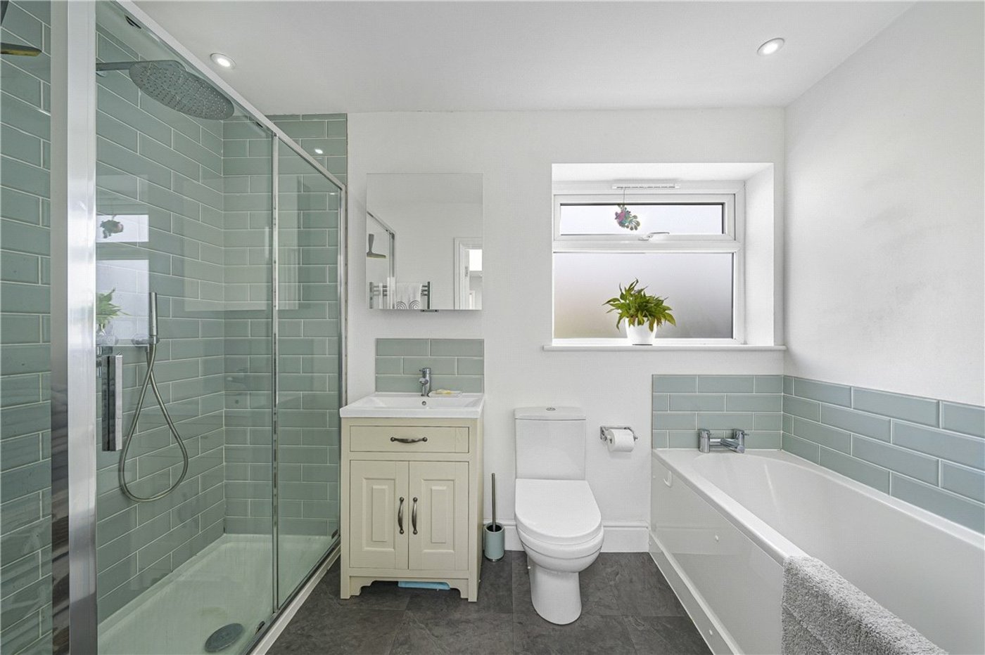 4 bedroom bungalow for sale in Green Street Green | Robinson Jackson