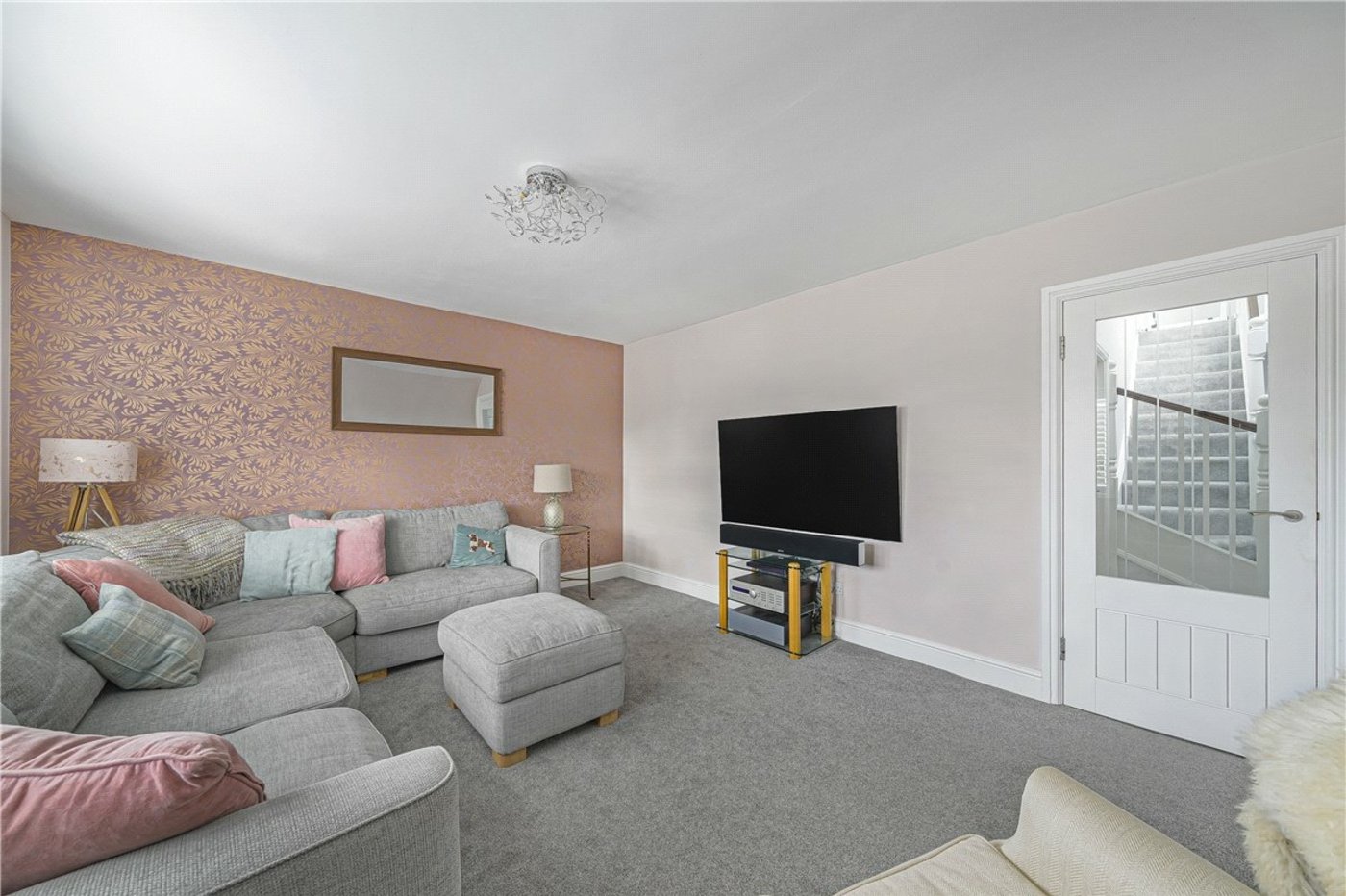 4 bedroom bungalow for sale in Green Street Green | Robinson Jackson