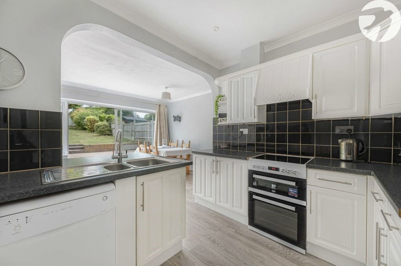 5 bedroom property for sale in Orpington | Robinson Jackson