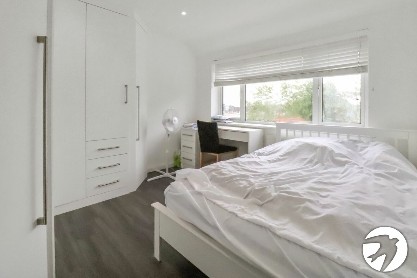 3 bedroom house for sale in London | Robinson Jackson