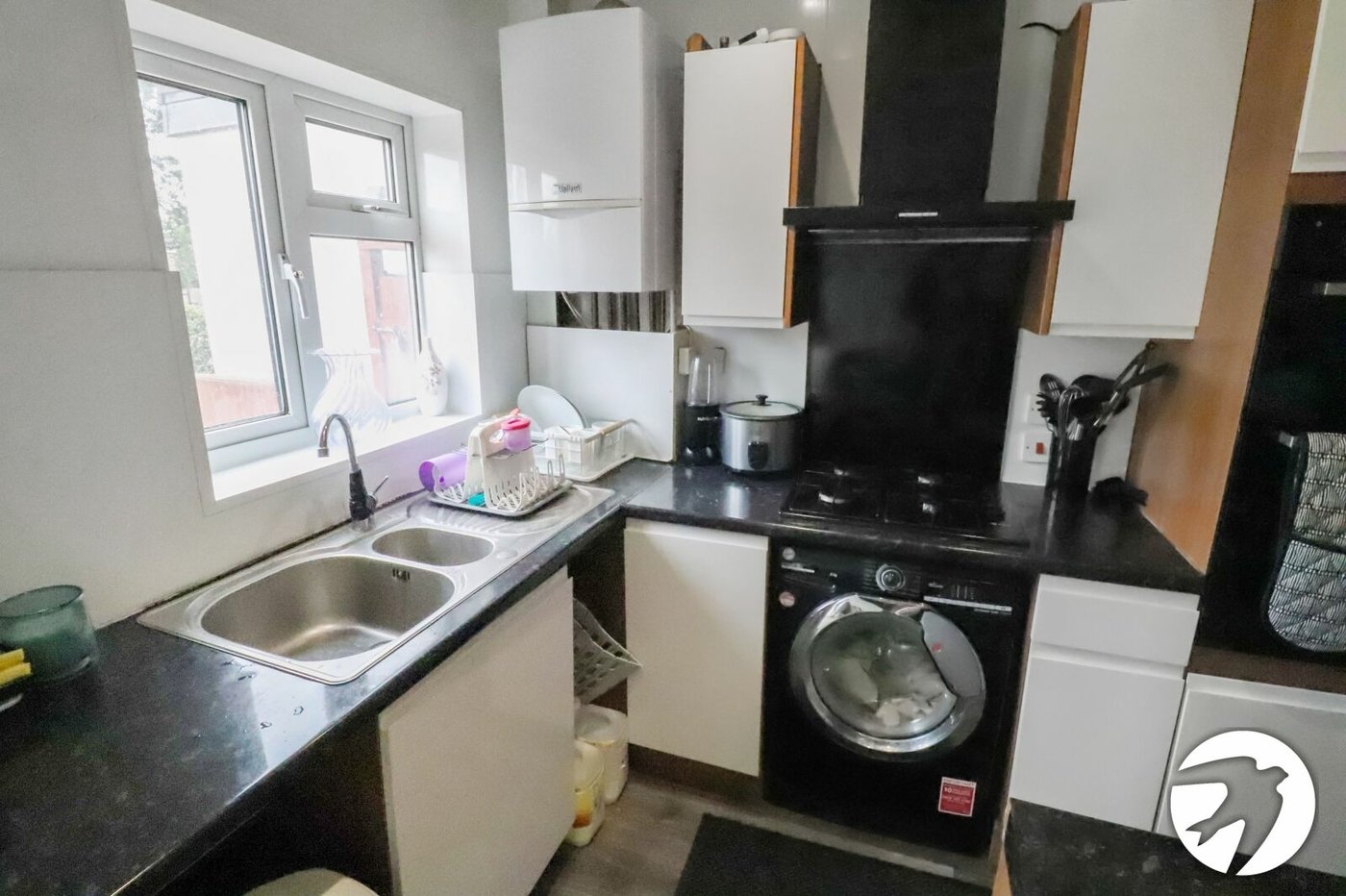 3 bedroom house for sale in London | Robinson Jackson