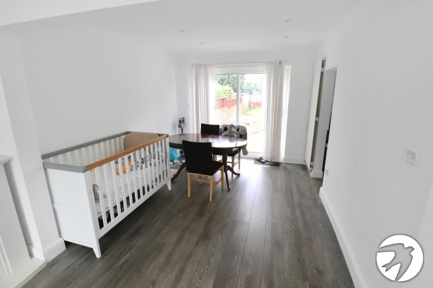 3 bedroom house for sale in London | Robinson Jackson