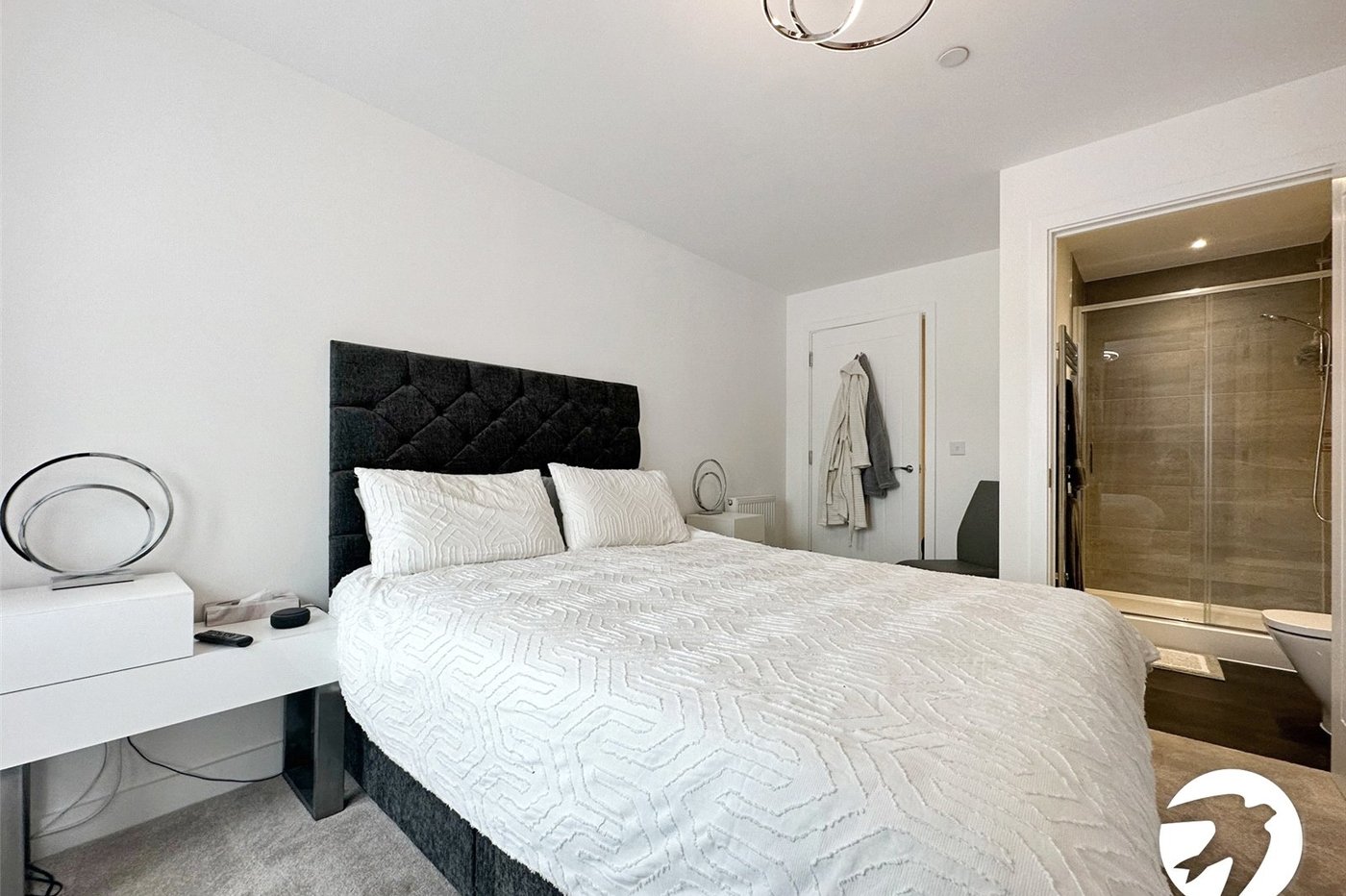 2 bedroom property for sale in Rochester | Robinson Michael & Jackson