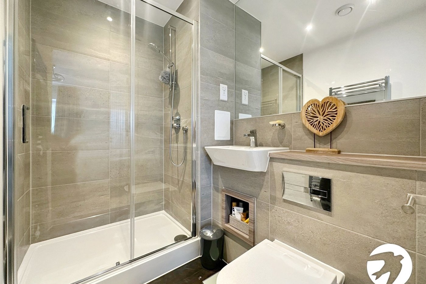 2 bedroom property for sale in Rochester | Robinson Michael & Jackson