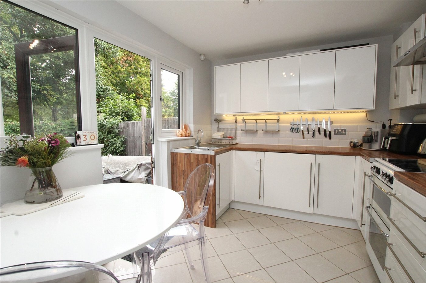 2 bedroom house for sale in Thamesmead | Robinson Jackson