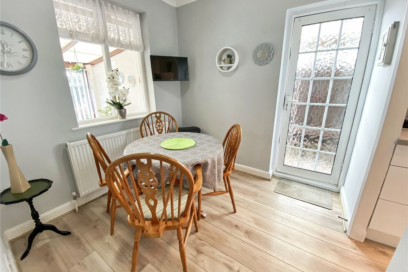 2 bedroom bungalow for sale in Sidcup | Robinson Jackson