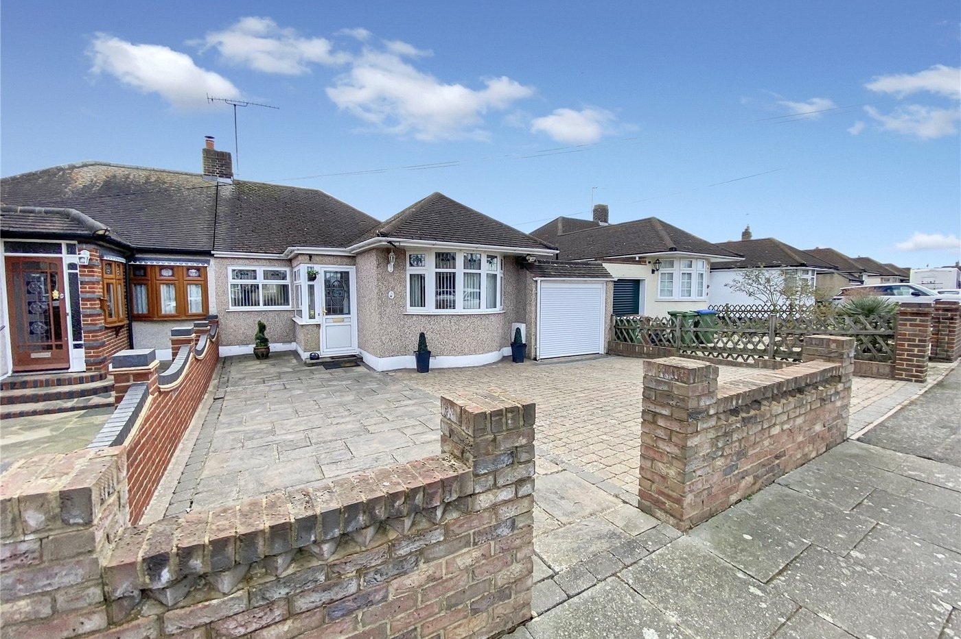 2 bedroom bungalow for sale in Sidcup | Robinson Jackson