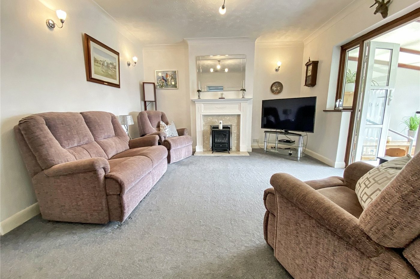 2 bedroom bungalow for sale in Sidcup | Robinson Jackson