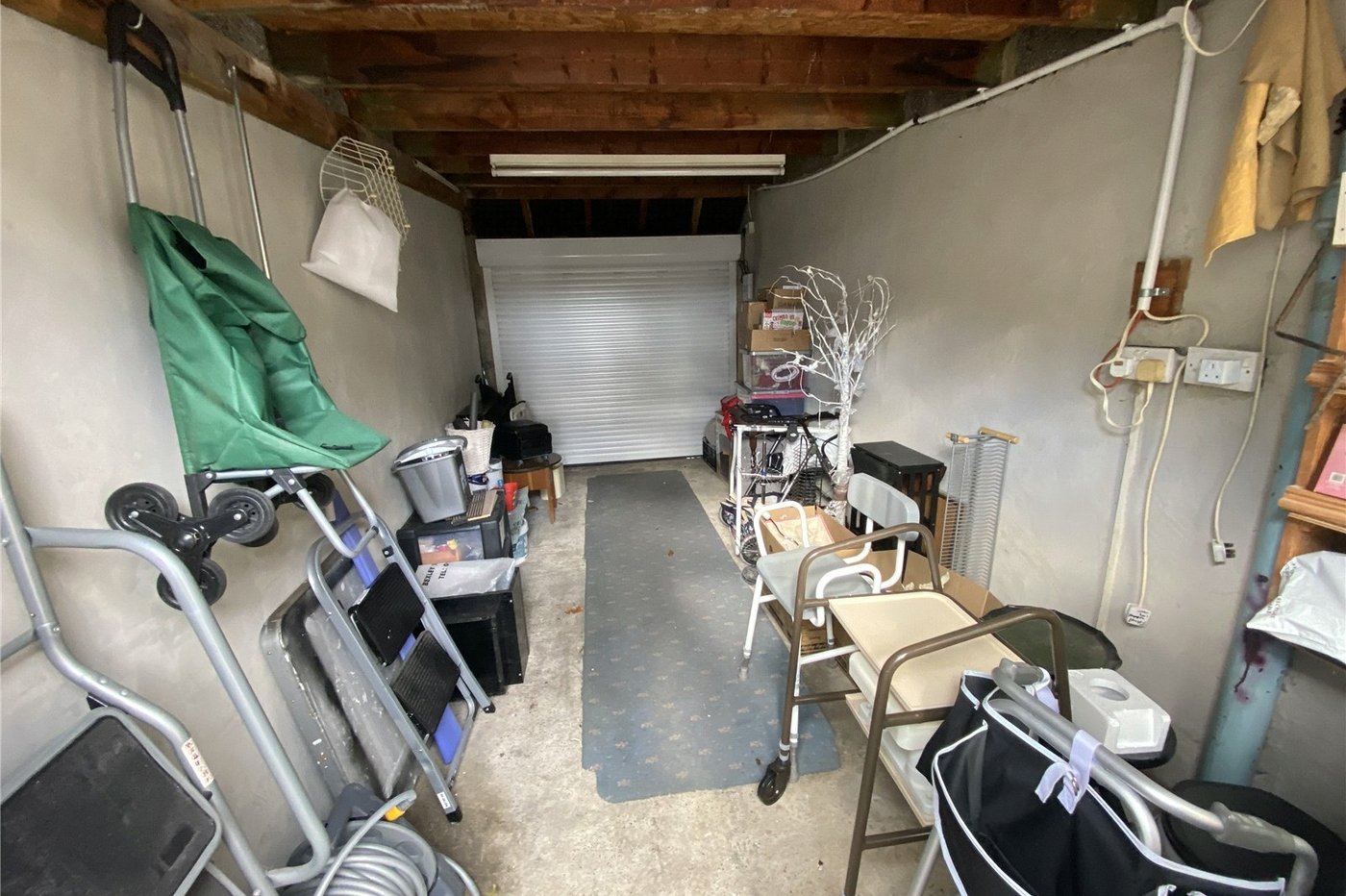 2 bedroom bungalow for sale in Sidcup | Robinson Jackson