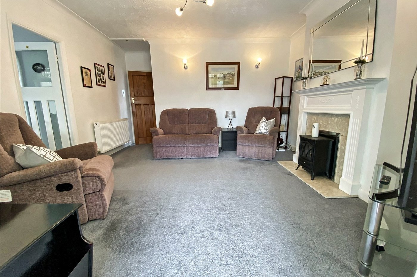 2 bedroom bungalow for sale in Sidcup | Robinson Jackson