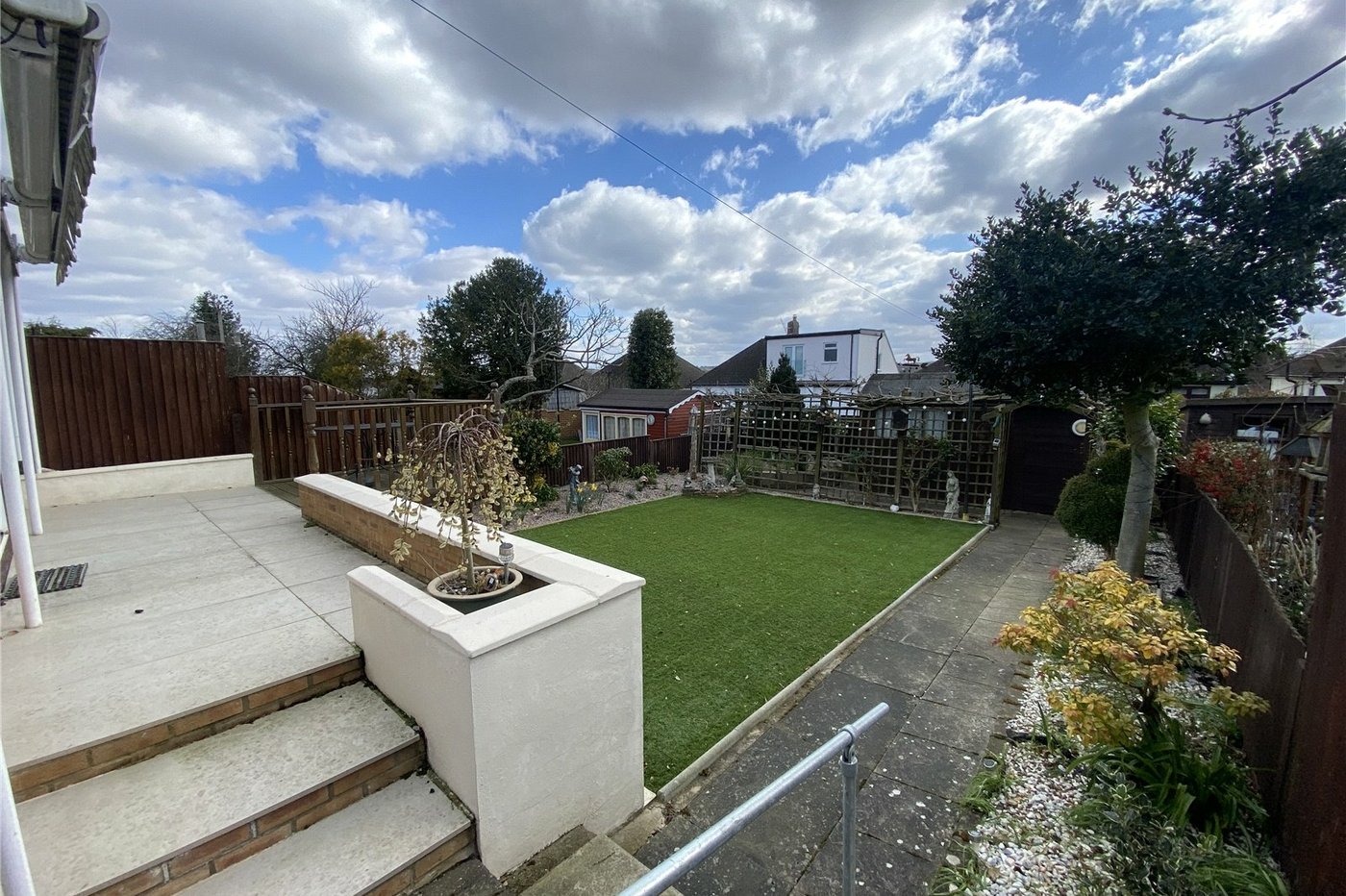 2 bedroom bungalow for sale in Sidcup | Robinson Jackson
