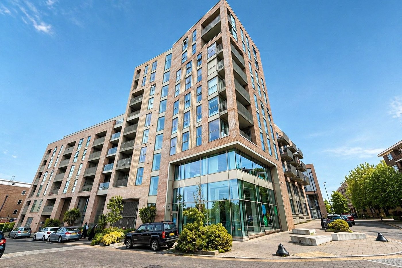 2 bedroom property for sale in London | Robinson Jackson