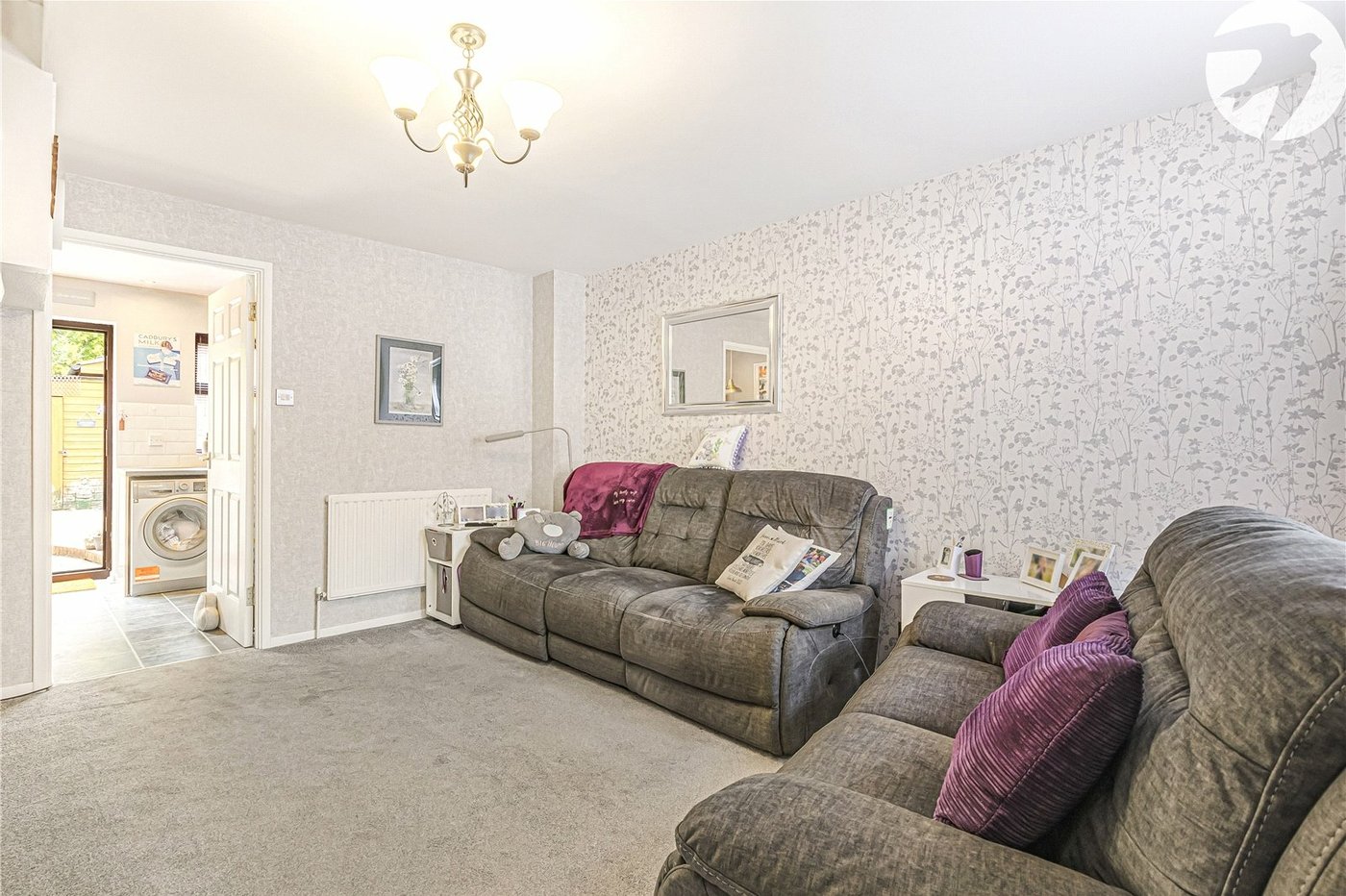 2 bedroom house for sale in London | Robinson Jackson