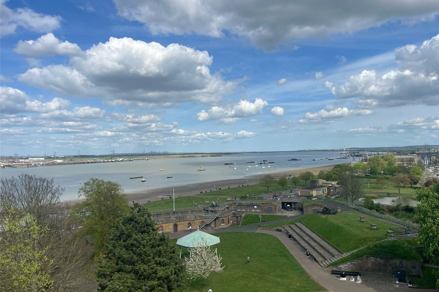 1 bedroom property for sale in Gravesend | Robinson Michael & Jackson