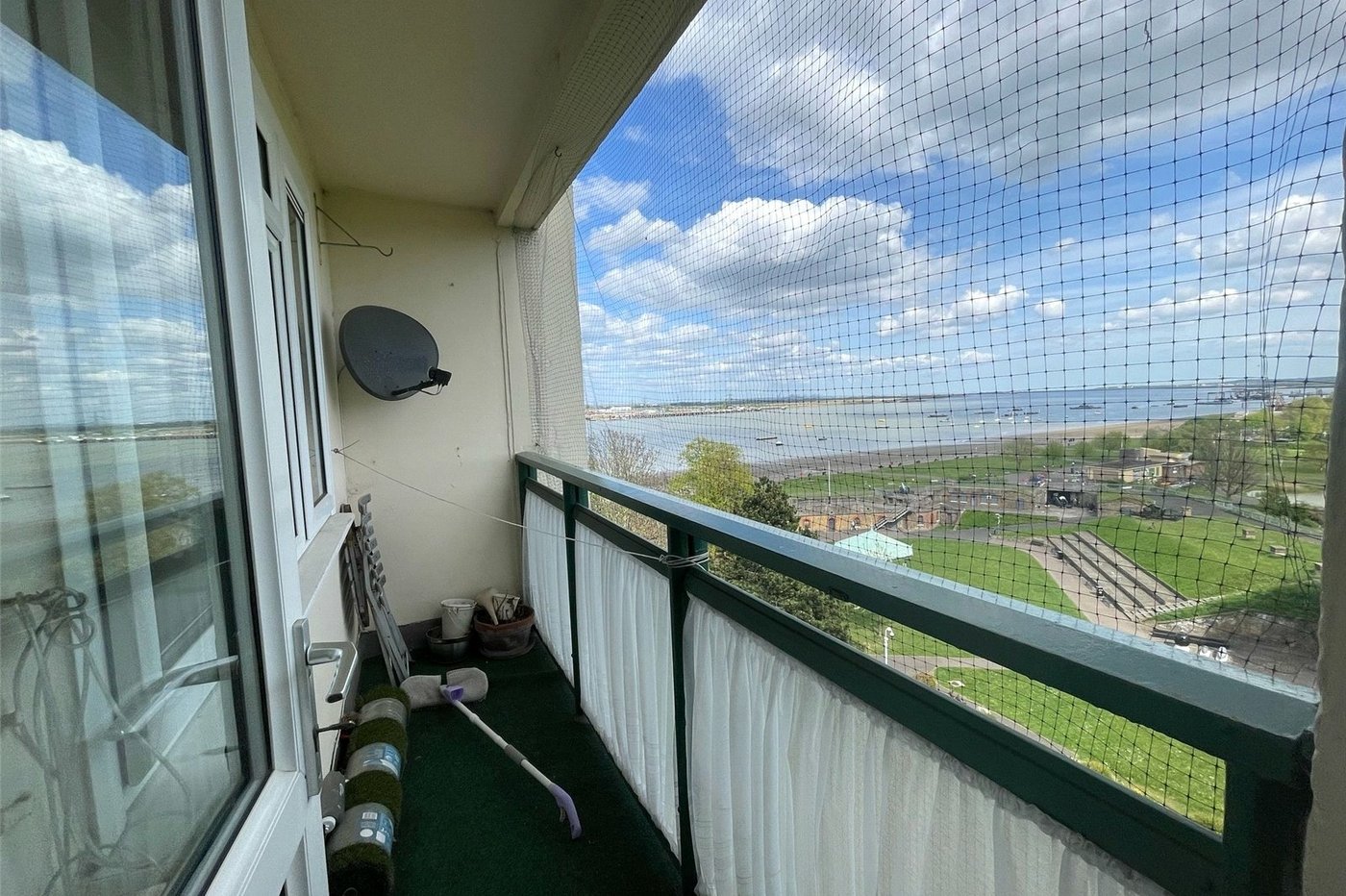 1 bedroom property for sale in Gravesend | Robinson Michael & Jackson