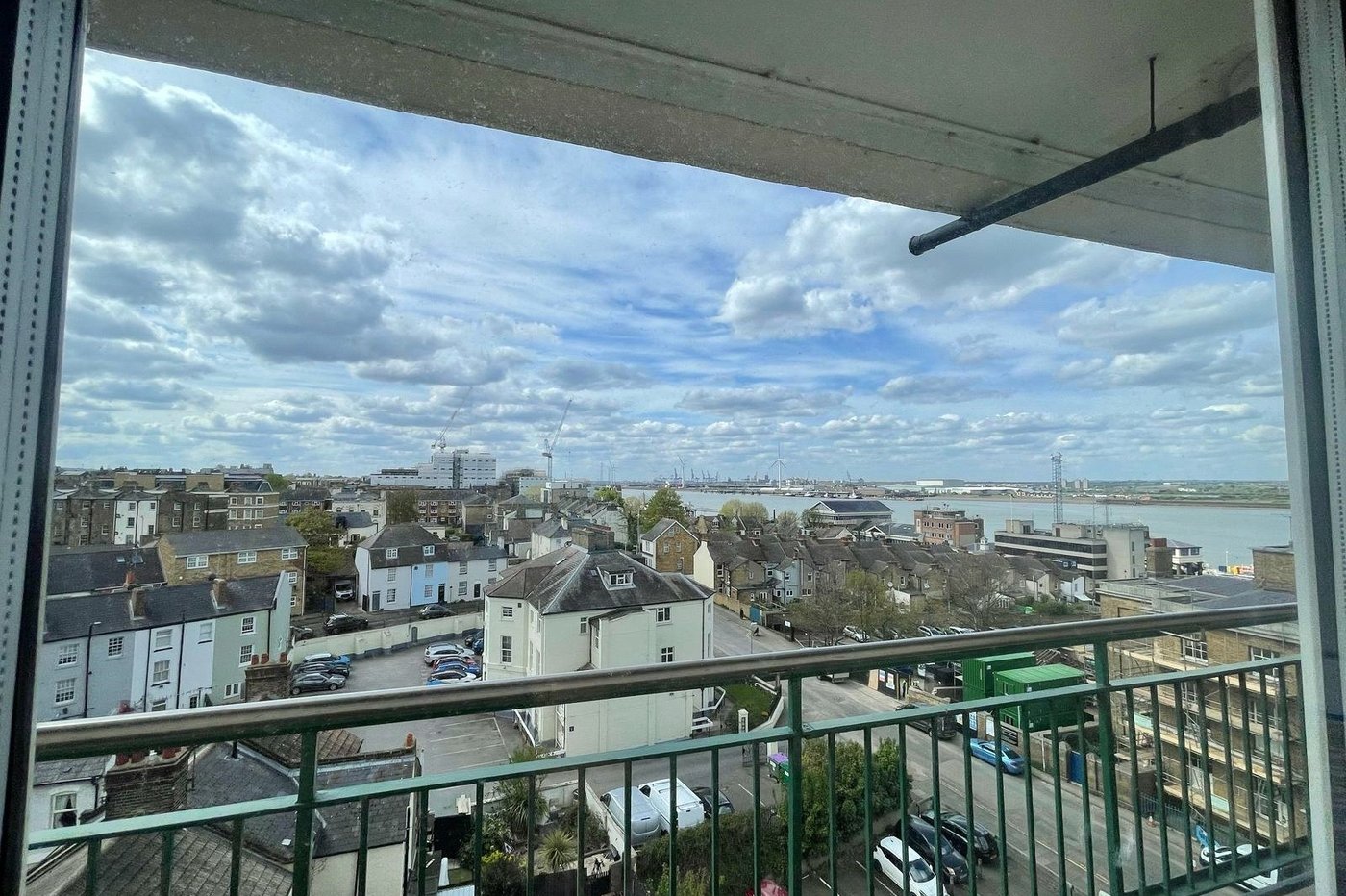 1 bedroom property for sale in Gravesend | Robinson Michael & Jackson