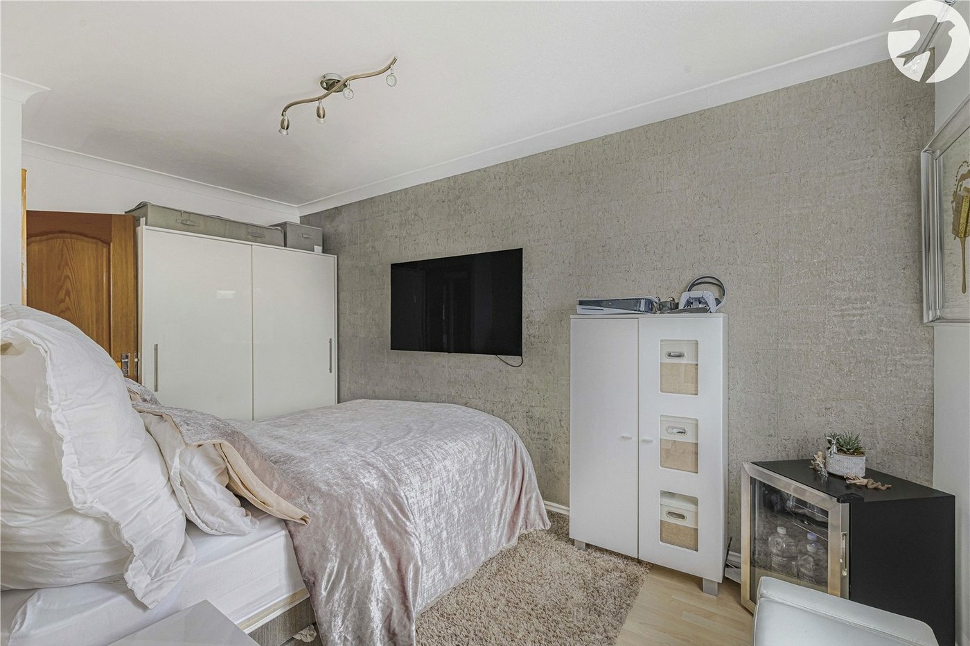 2 bedroom property for sale in Sidcup | Robinson Jackson