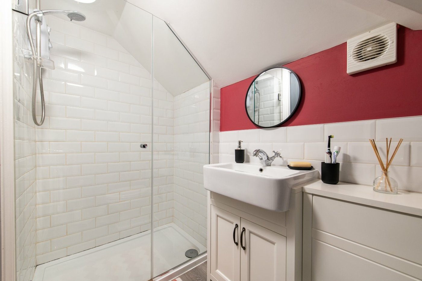 5 bedroom house for sale in Higham | Robinson Michael & Jackson