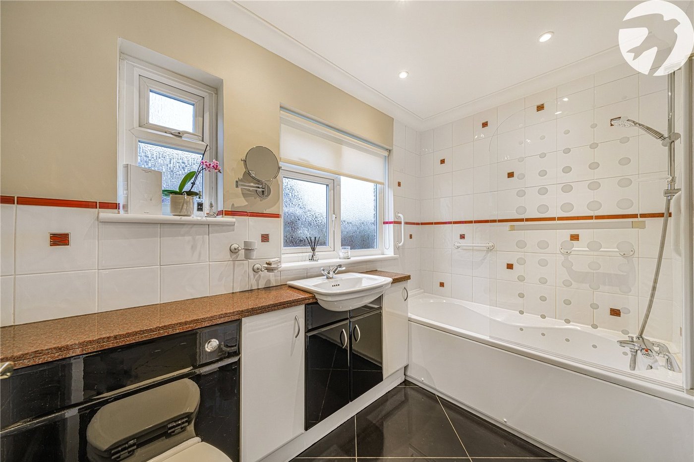 5 bedroom property for sale in Dartford | Robinson Jackson