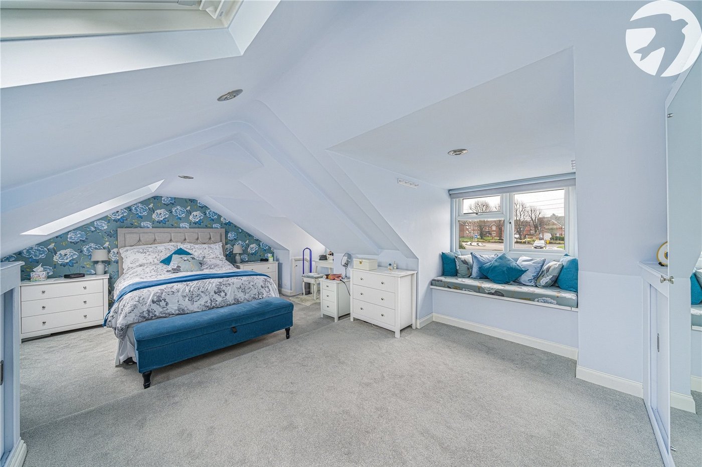 5 bedroom property for sale in Dartford | Robinson Jackson