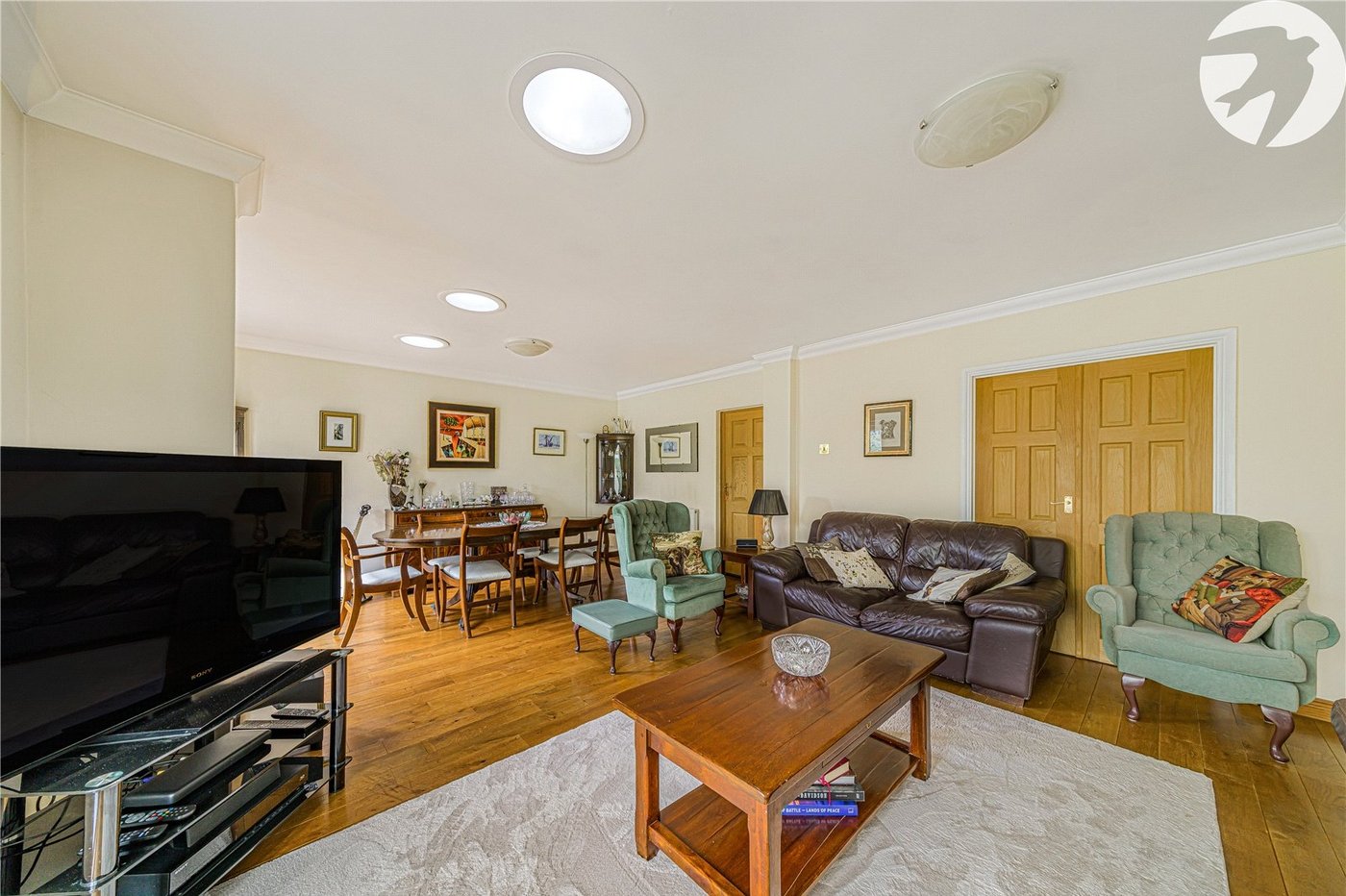 5 bedroom property for sale in Dartford | Robinson Jackson