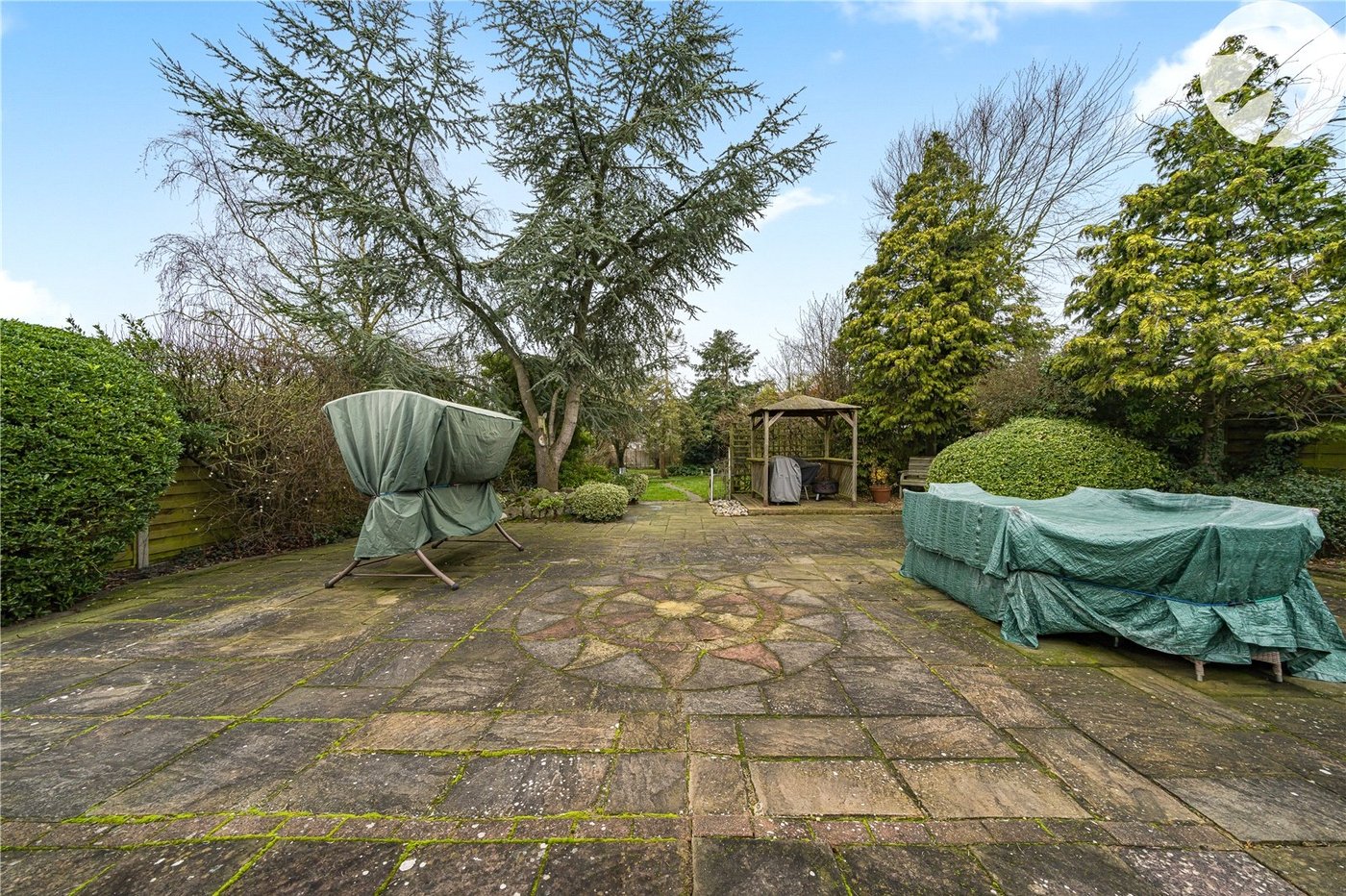 5 bedroom property for sale in Dartford | Robinson Jackson