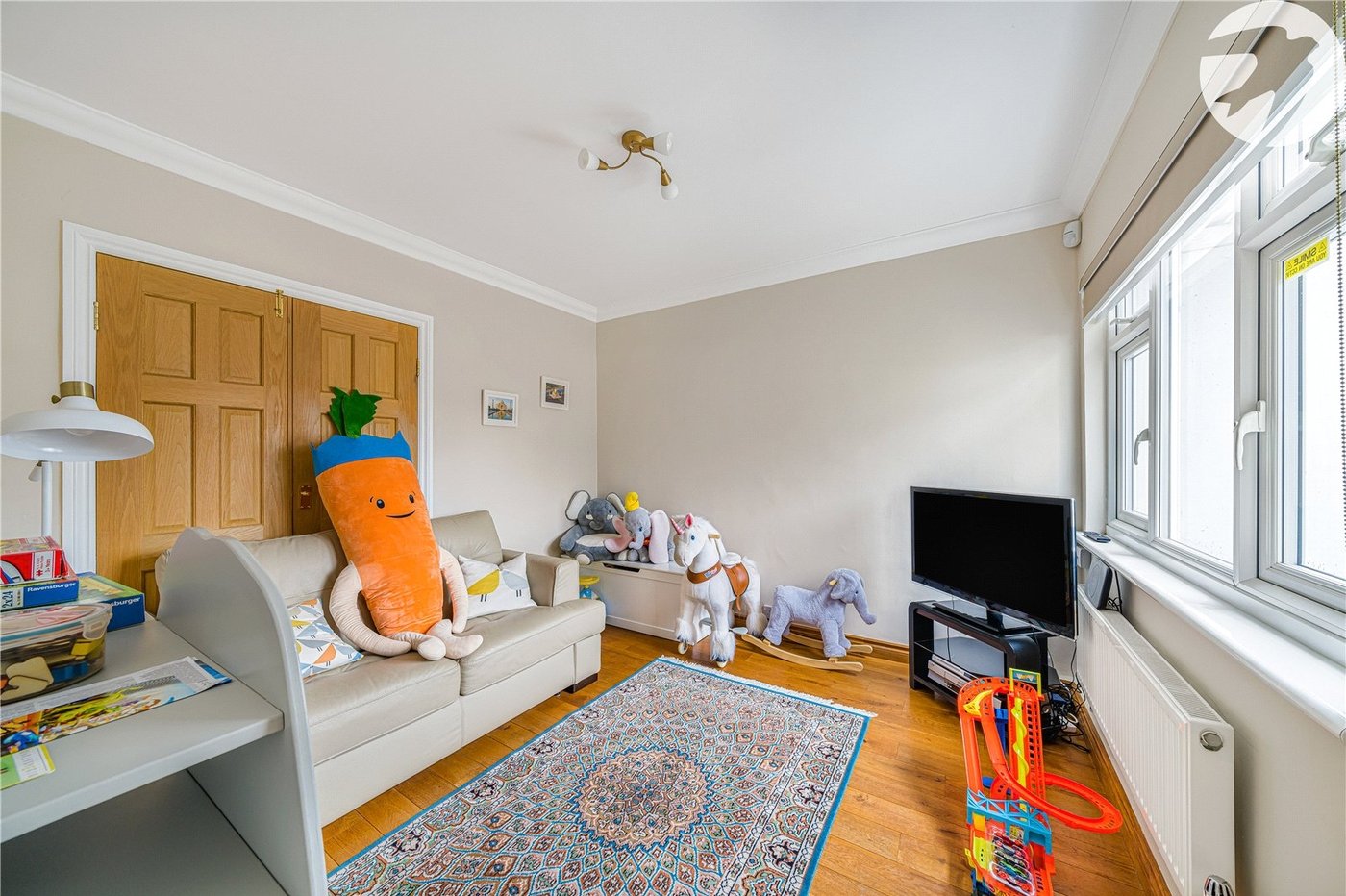 5 bedroom property for sale in Dartford | Robinson Jackson