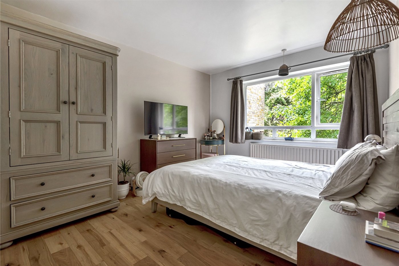 2 bedroom property for sale in Sydenham Avenue | Robinson Jackson