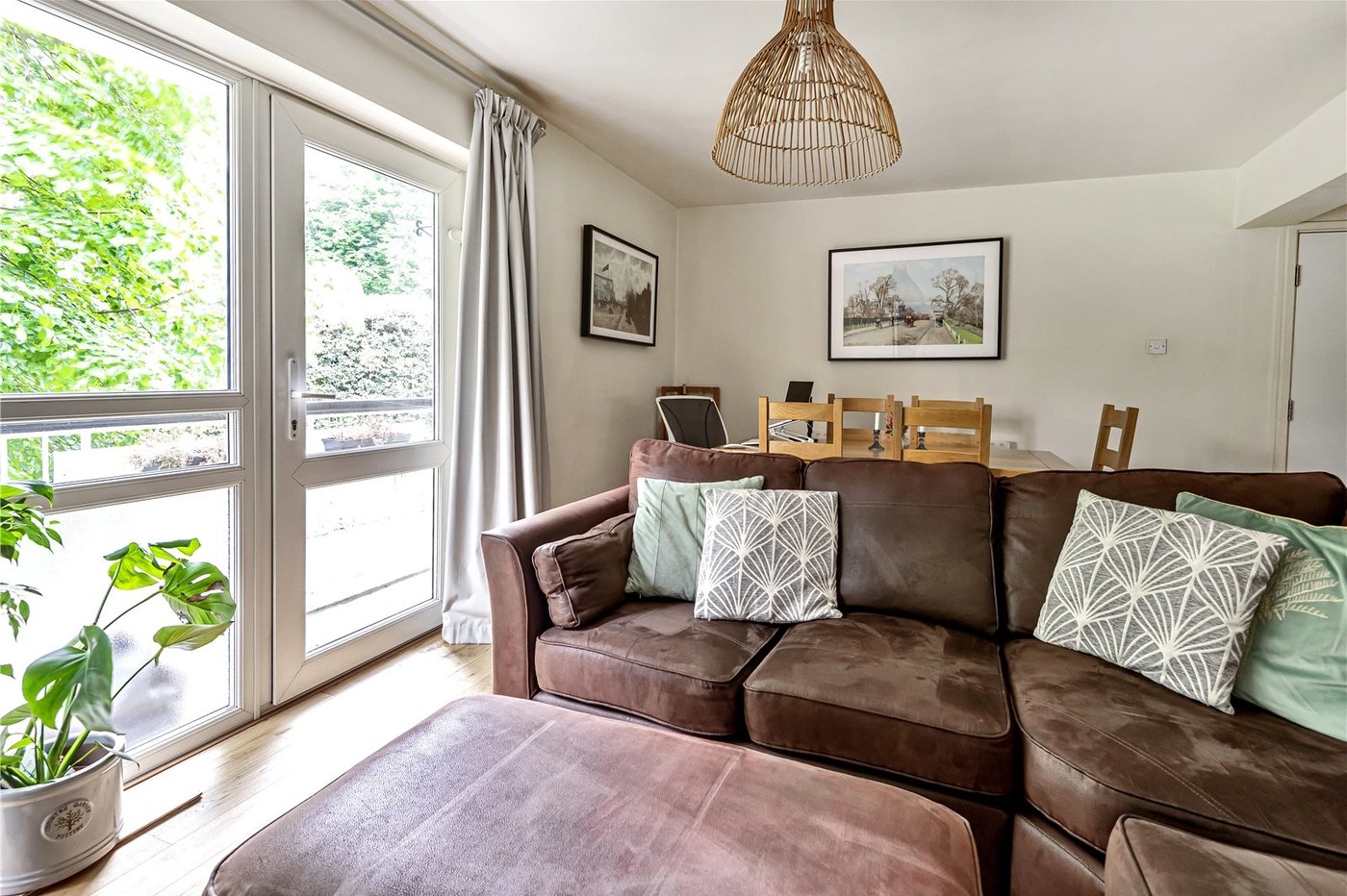 2 bedroom property for sale in Sydenham Avenue | Robinson Jackson