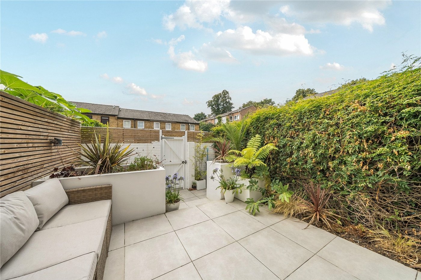 2 bedroom house for sale in  | Robinson Jackson