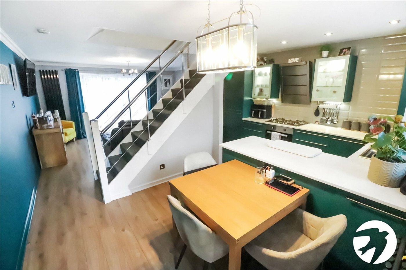 3 bedroom house for sale in London | Robinson Jackson