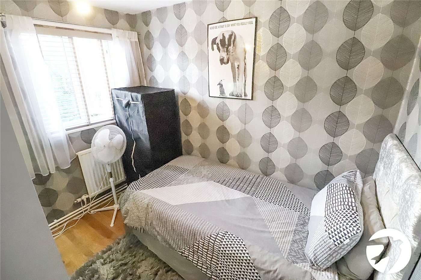 3 bedroom house for sale in London | Robinson Jackson