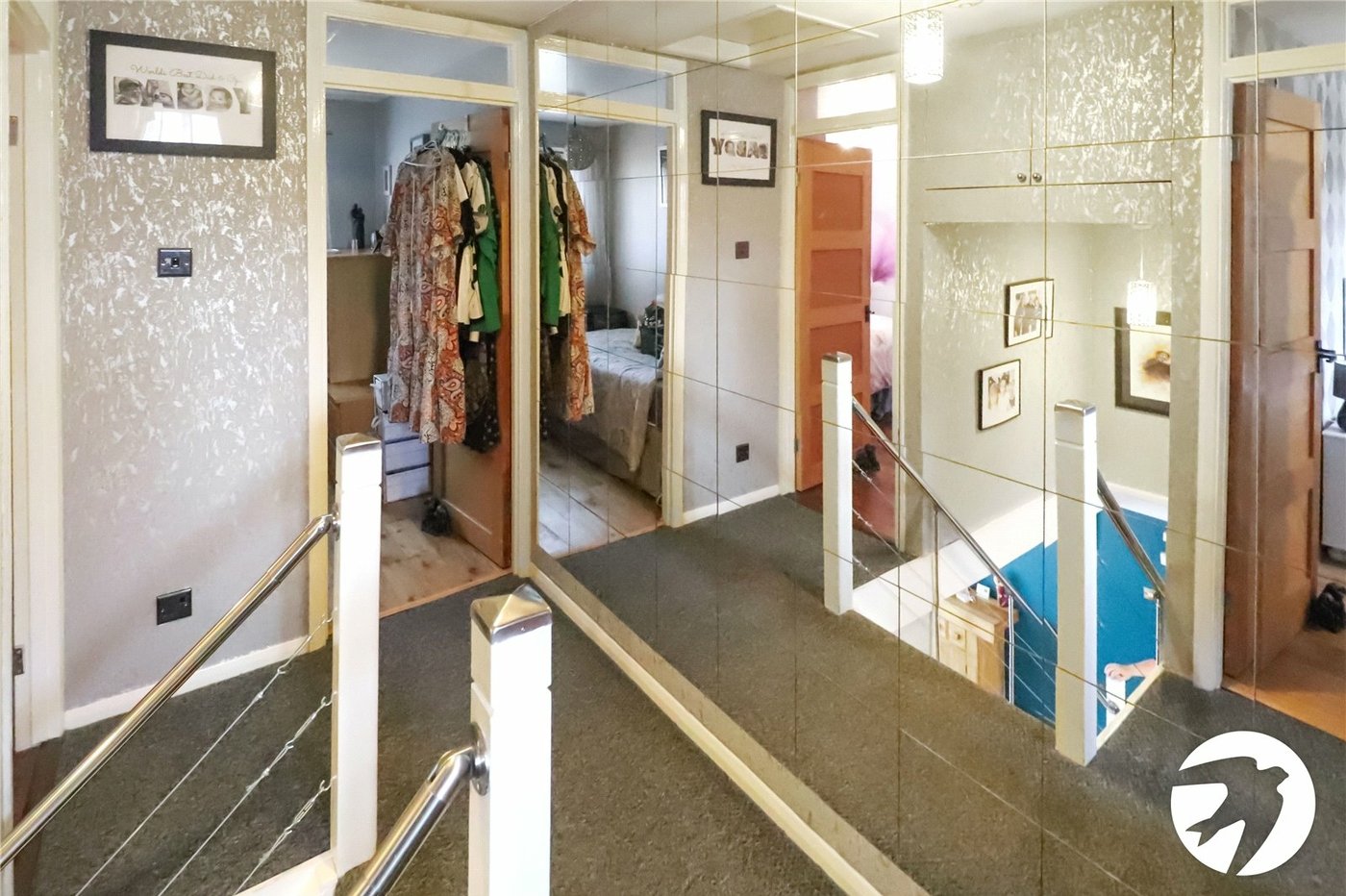 3 bedroom house for sale in London | Robinson Jackson