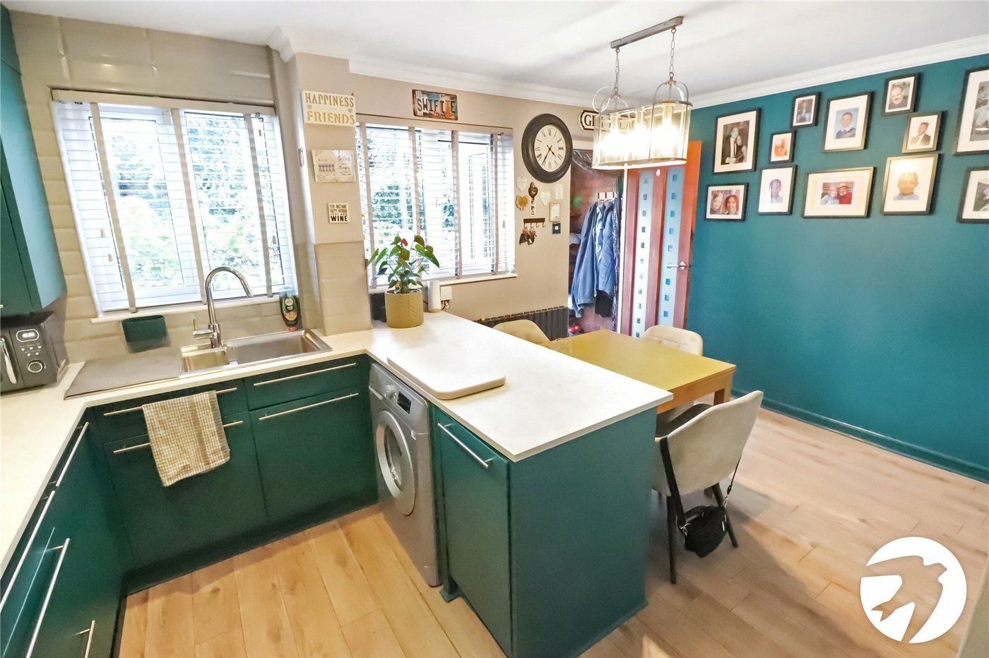 3 bedroom house for sale in London | Robinson Jackson