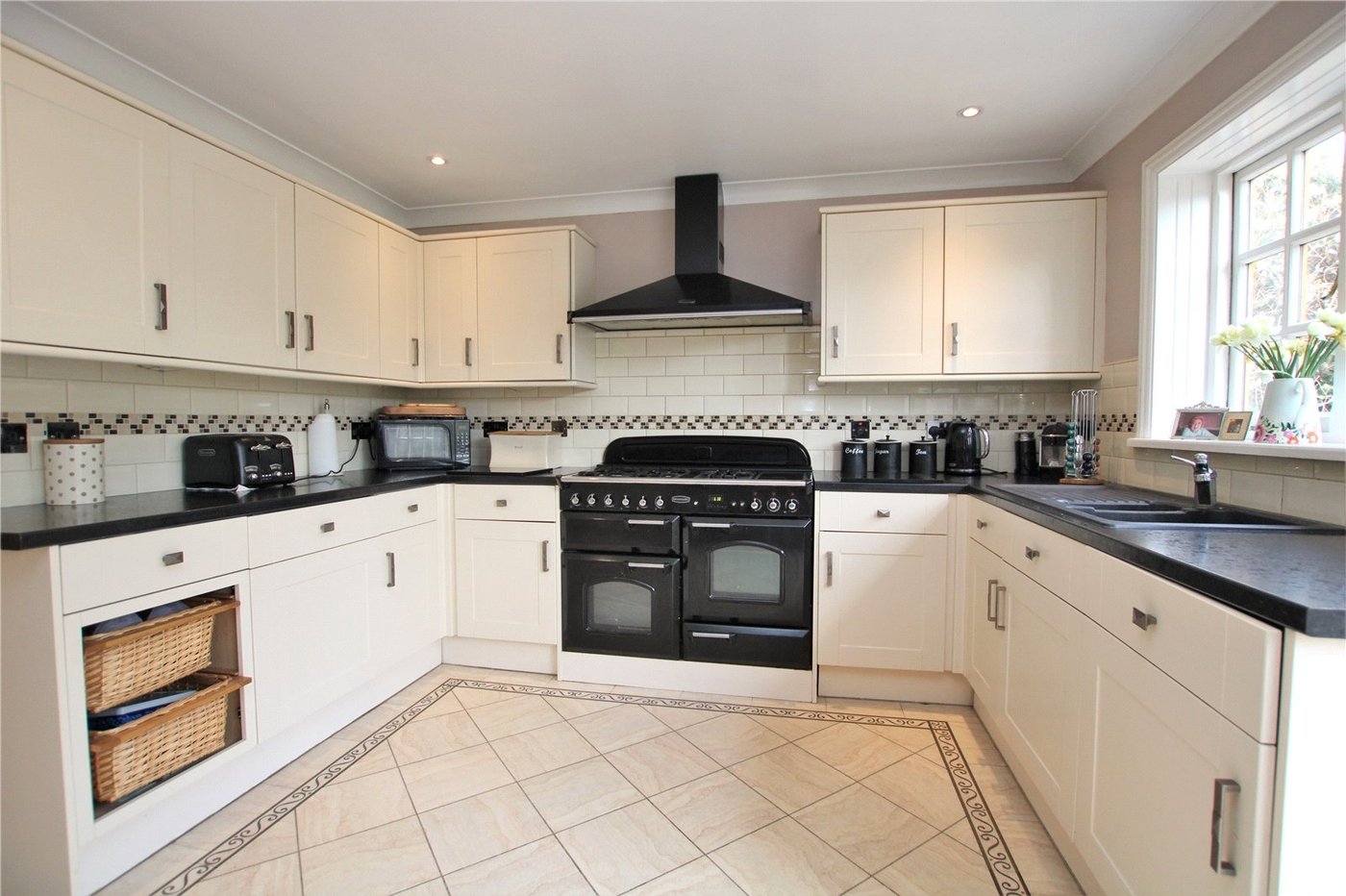 3 bedroom house for sale in Eltham | Robinson Jackson