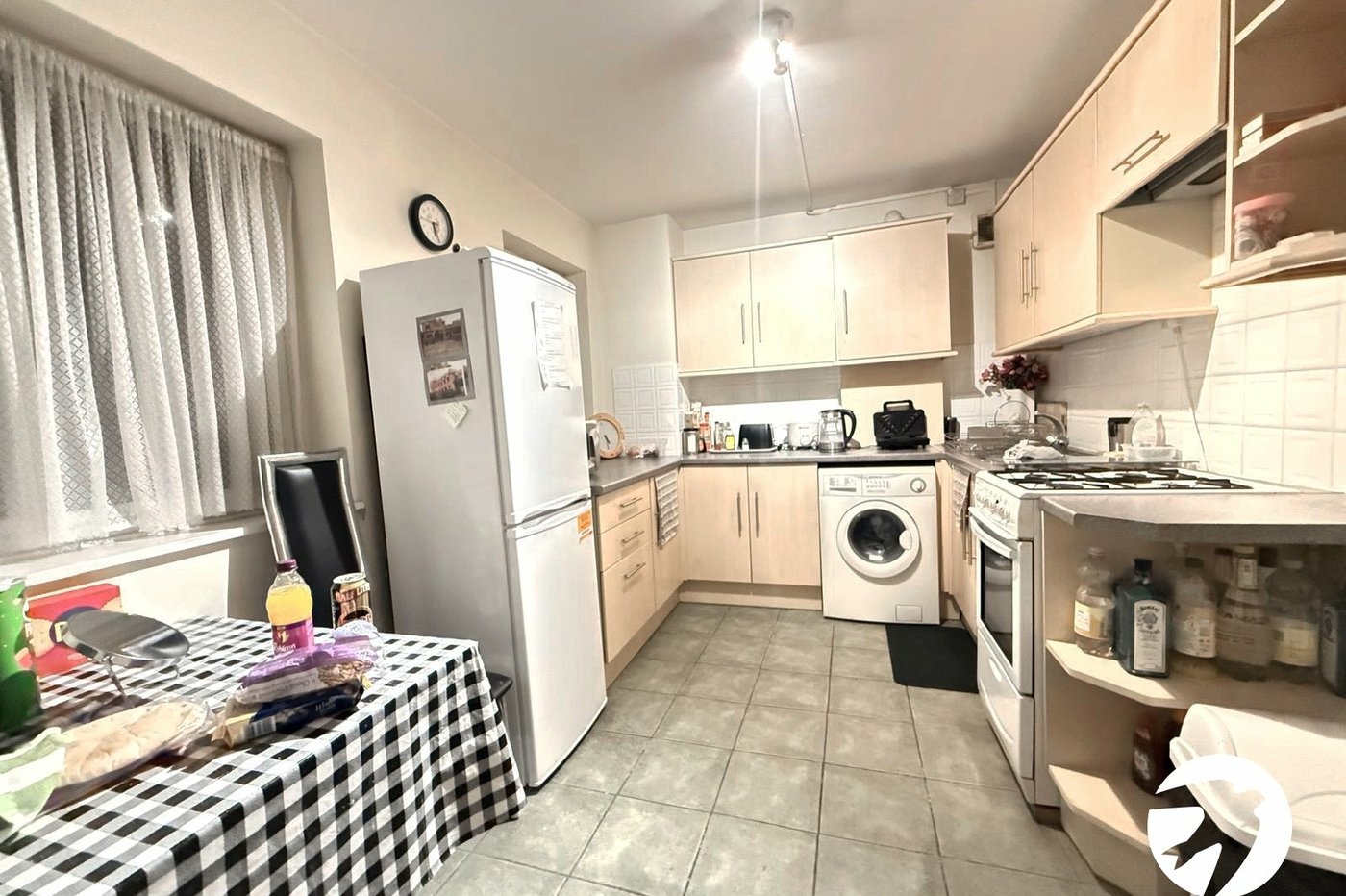 2 bedroom property for sale in London | Robinson Jackson