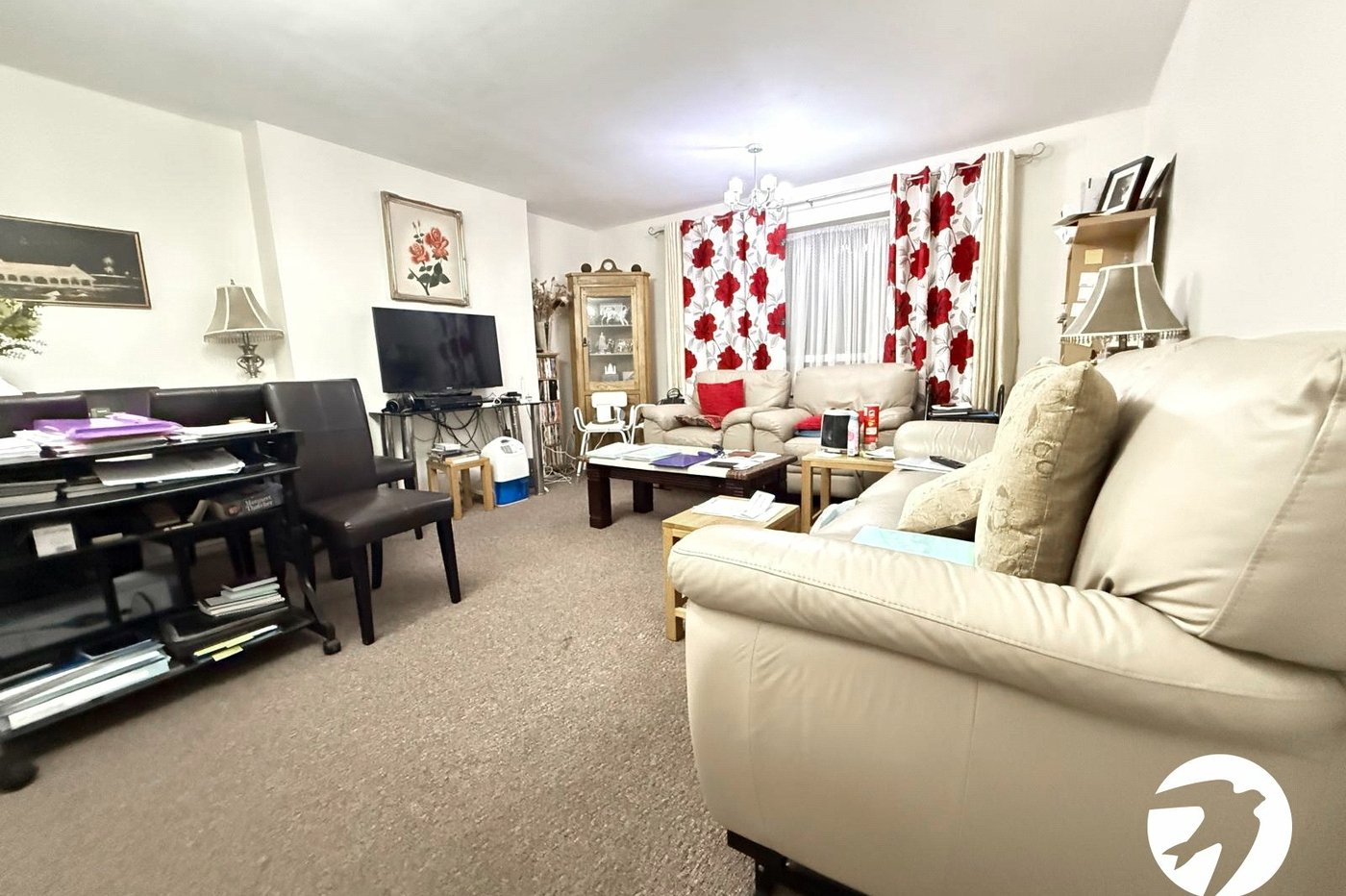2 bedroom property for sale in London | Robinson Jackson