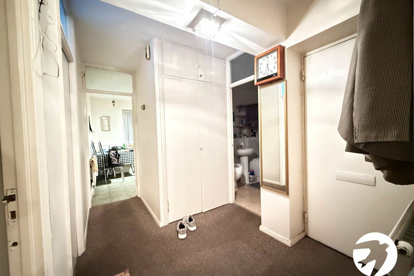 2 bedroom property for sale in London | Robinson Jackson