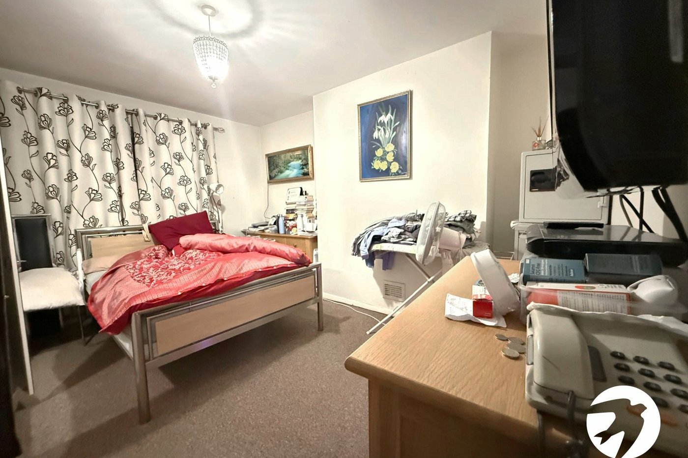 2 bedroom property for sale in London | Robinson Jackson