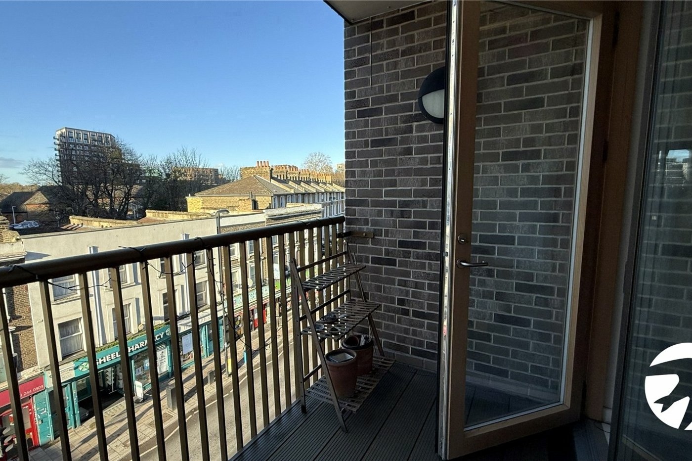 1 bedroom property for sale in London | Robinson Jackson