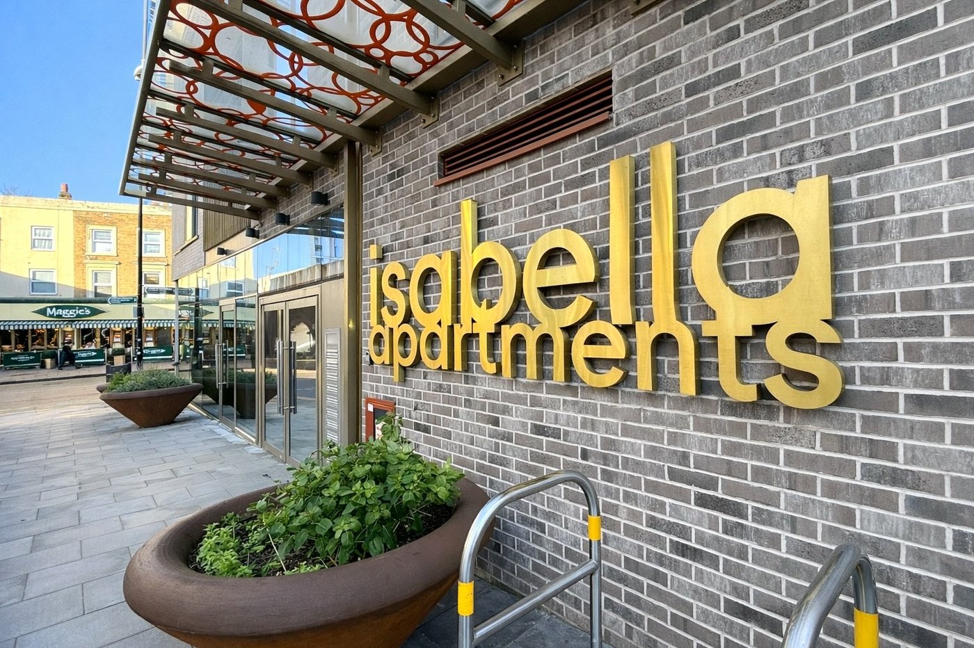 1 bedroom property for sale in London | Robinson Jackson