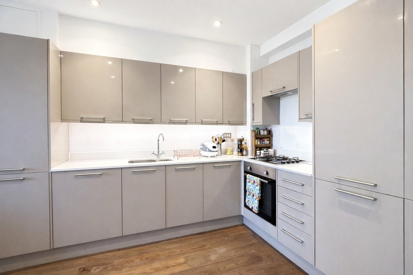 1 bedroom property for sale in London | Robinson Jackson